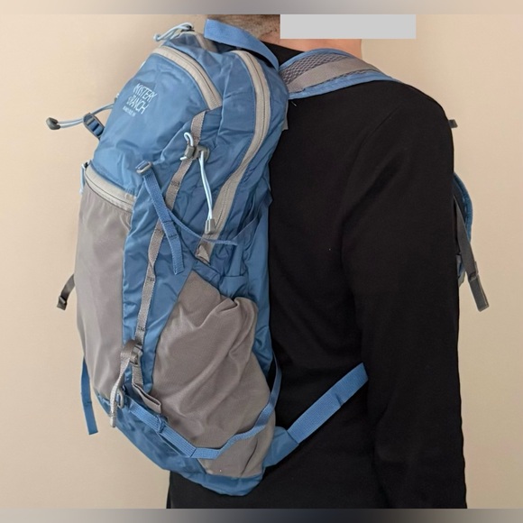 Mystery Ranch In and Out 19L Backpack - Picture 8 of 8